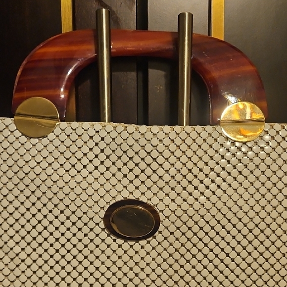 Chic Whiting And Davis Chainmail Purse - Picture 2 of 4